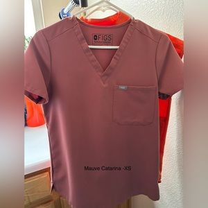 Figs Mauve Catarina Top